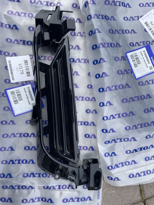 Решітки в бампер