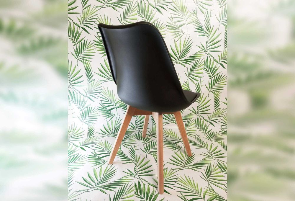 Стілець кухонний з дерев'яними міцними ніжками, крісло для кухні