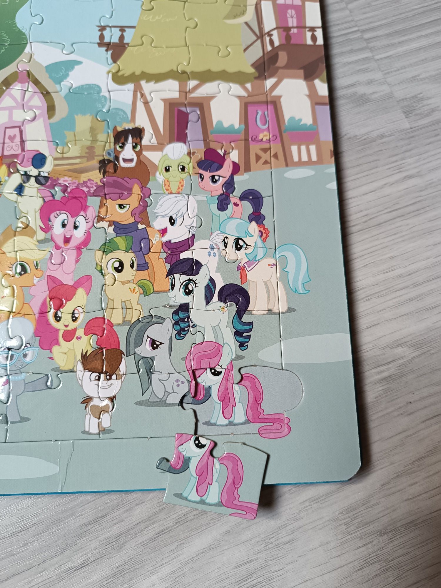 MLP My little pony książka z puzzlami bajka edukacyjna kucyki puzzle