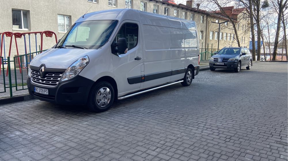 Продам рено мастер 2018