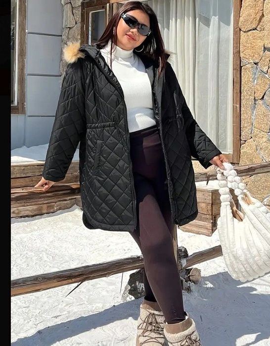 Осіння куртка стьобана нова