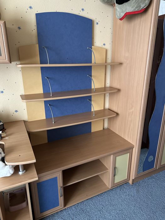 меблі в спальню дитячу світло коричневі