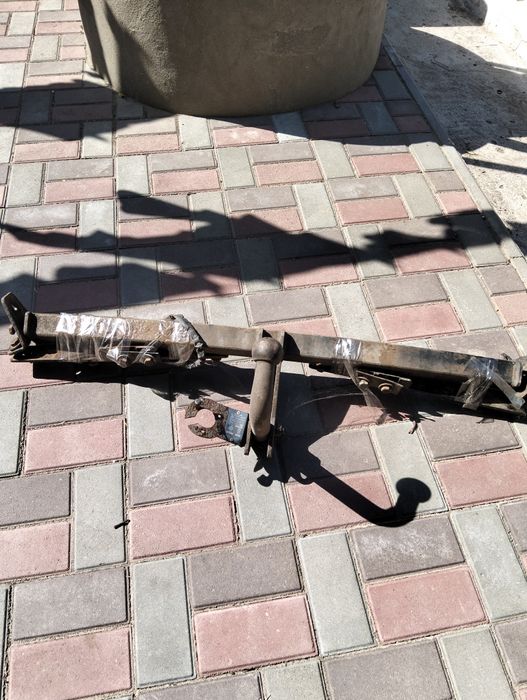 Продам фаркоп на Skody