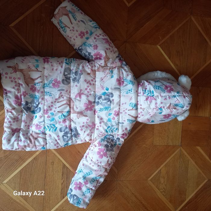 Куртка зимова для дівчинки 104р