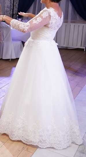 Piękna, klasyczna suknia ślubna