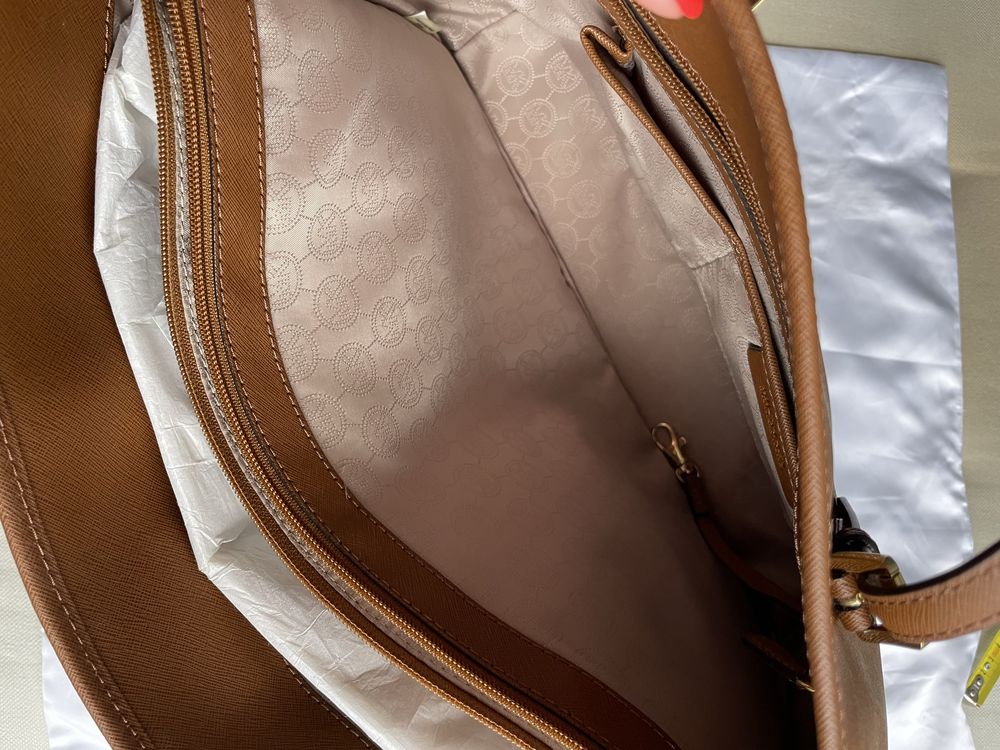 Mala Michael Kors como nova