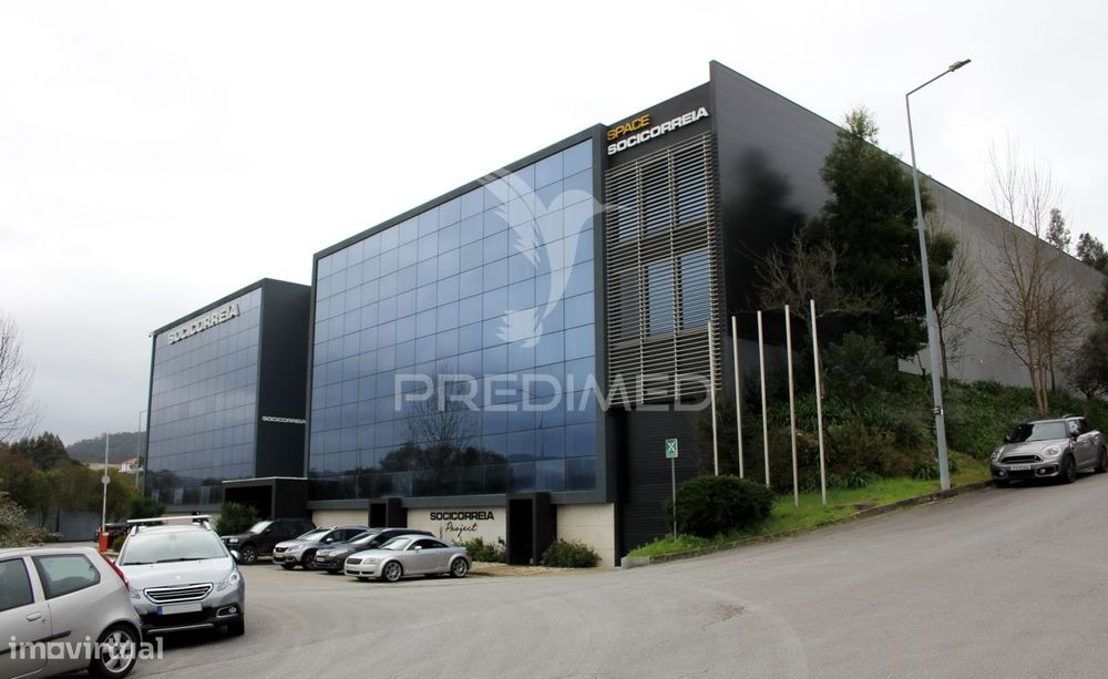 Escritório no Parque Industrial de Celeirós