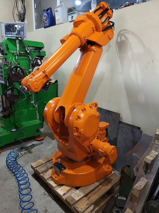 Зварювальний аппарат Робот ABB IRB 1400