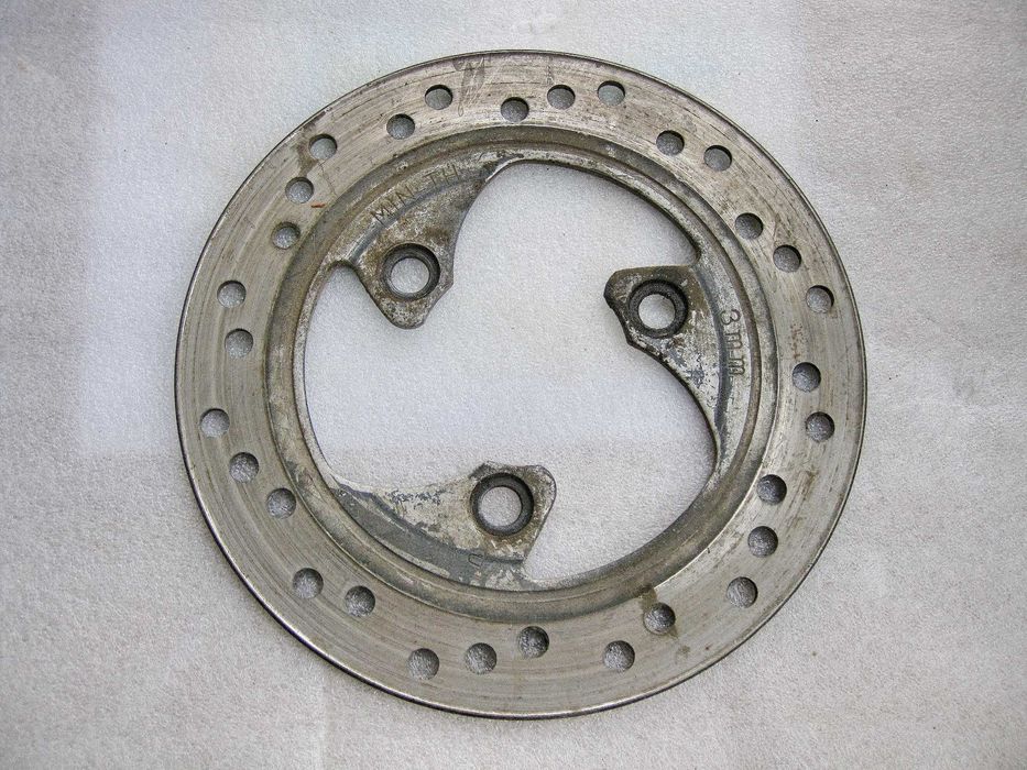 Диск тормозной Honda Lead AF20 HF05.