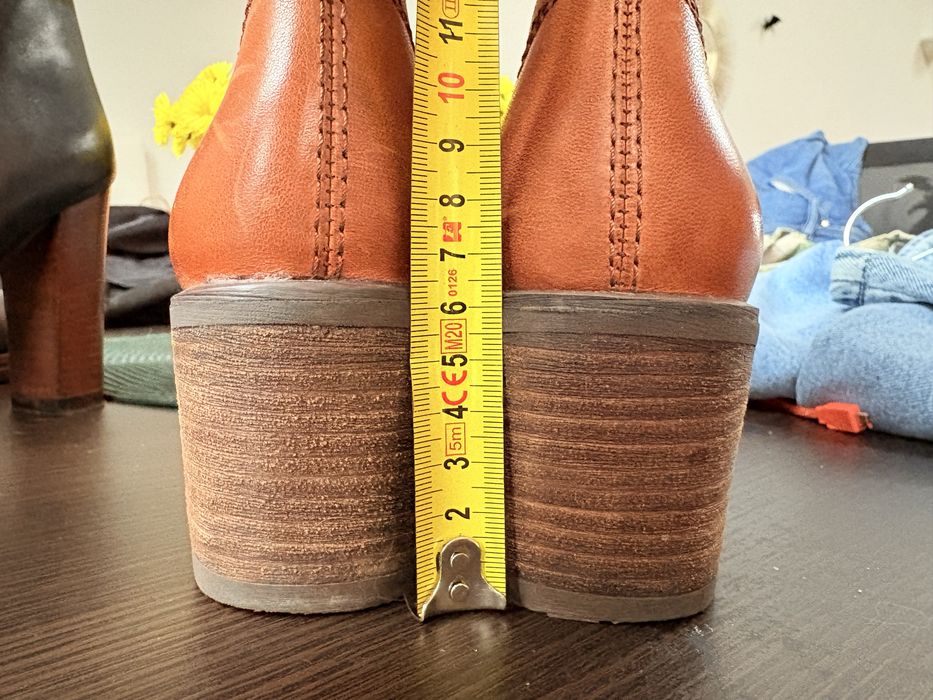 Botki na obcasie brązowe skórzane kowbojki z suwakiem vagabond