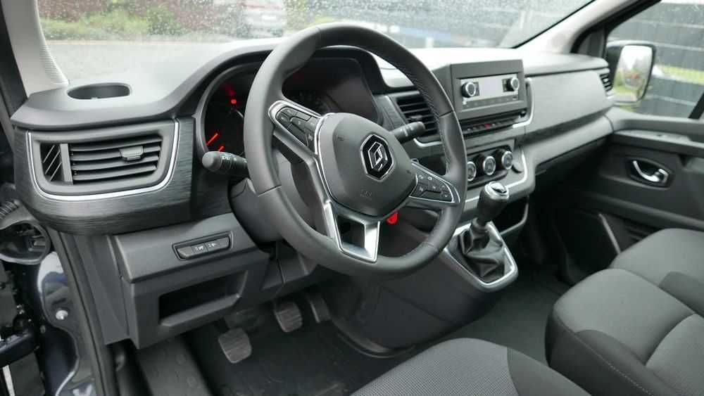 Wynajem busów 9 osób, wypożyczalnia dostawczych samochodów Renault