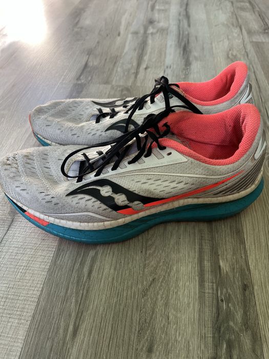 Продам Кросівки кроссовки saucony