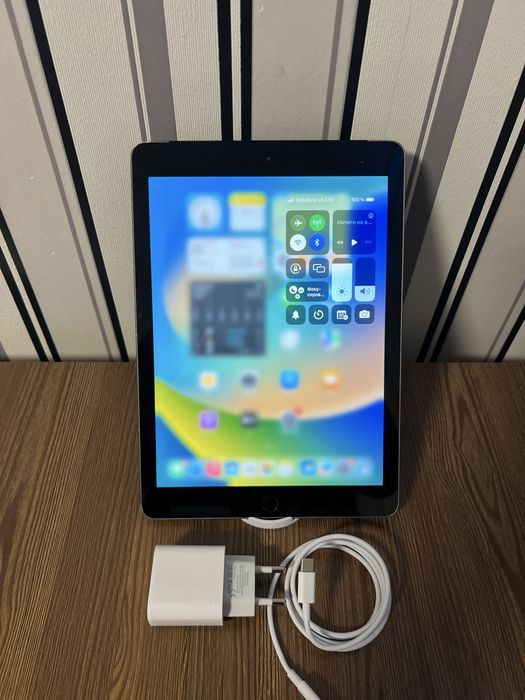 Apple IPad 5 Gen. LTE 4G-WIFI  32Gb