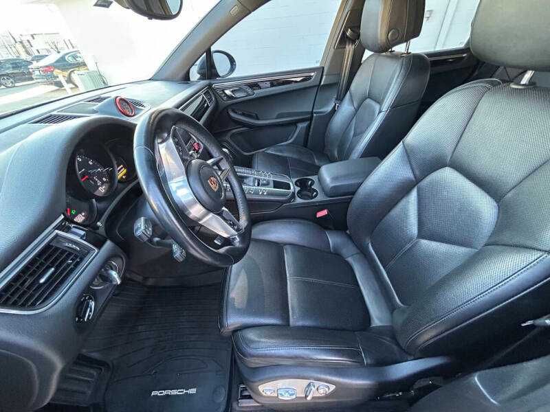 2018 Porsche Macan