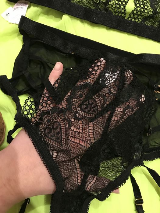 Сексуальна чорна білизна