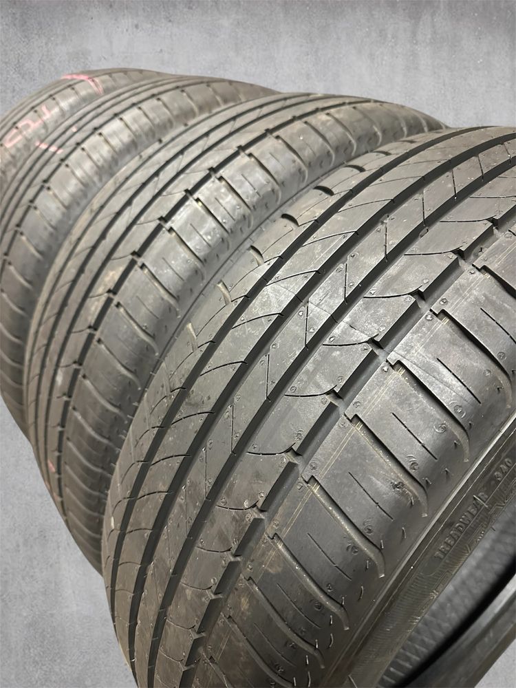 NOWE Goodyear EfficientGrip 215/55 R17