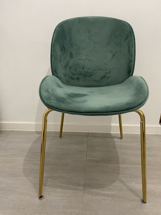 Zestaw 4x krzesła zielone tapicerowane złote nogi welur aksamit velvet
