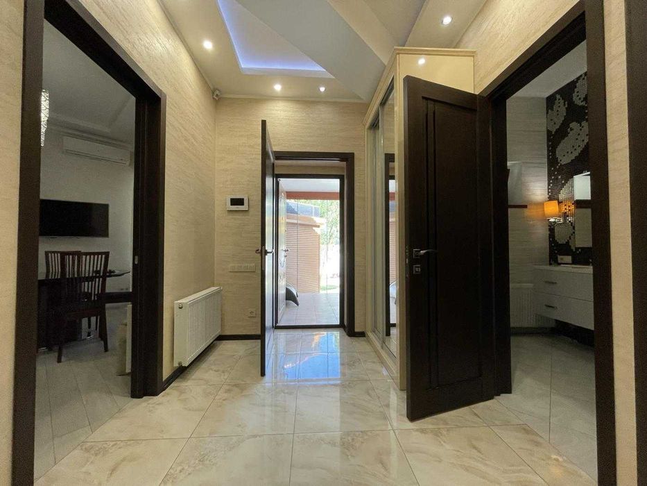 Аренда ХОЗЯЙСКОГО дома в Совиньоне-1 . Гараж.