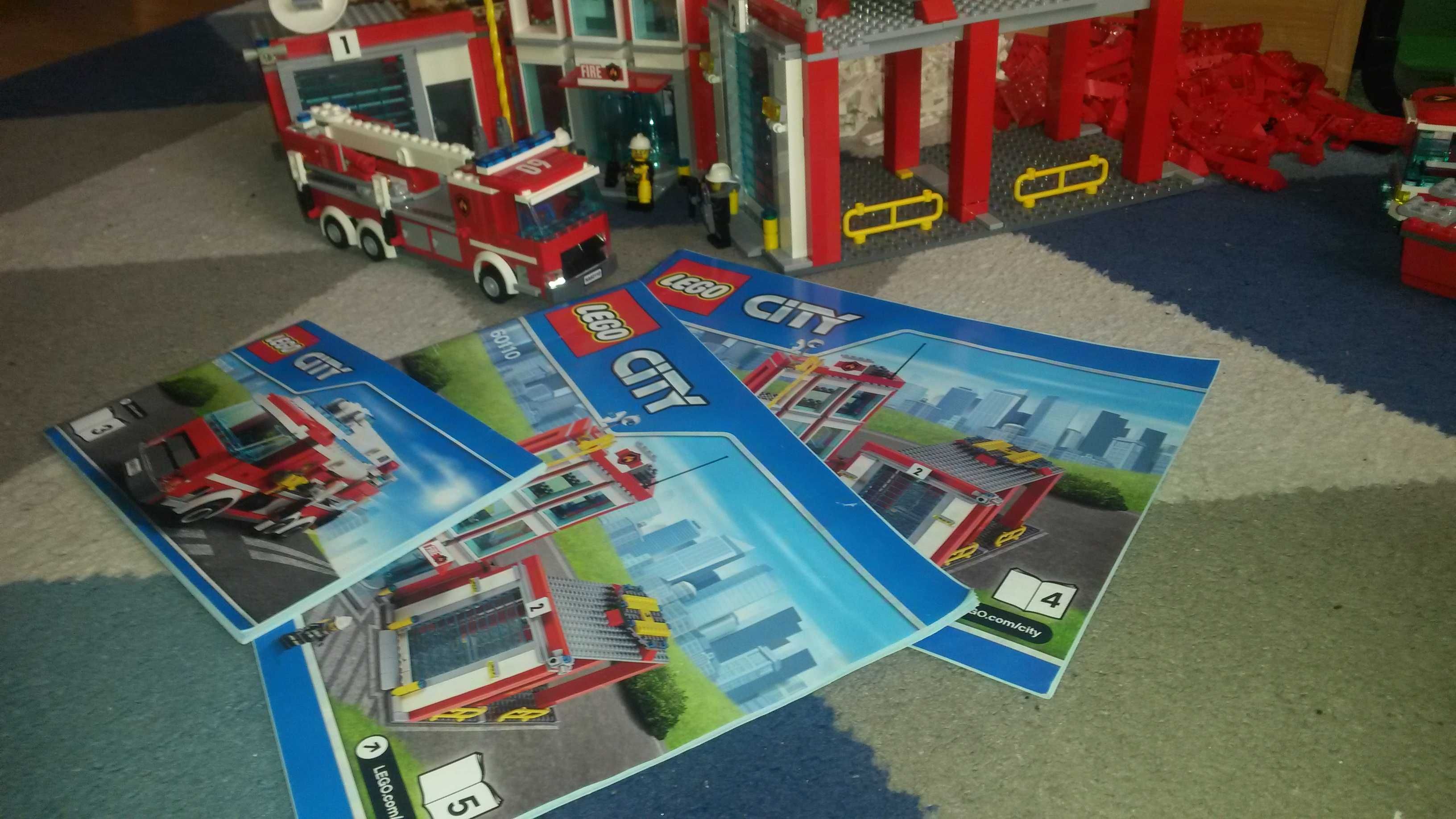 Klocki Lego City zestaw 60110 Straż pożarna wóz pojazd strażacki komen