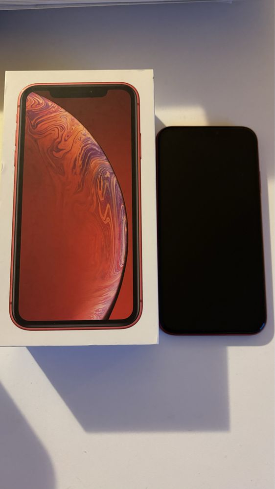 Iphone xr czerwony