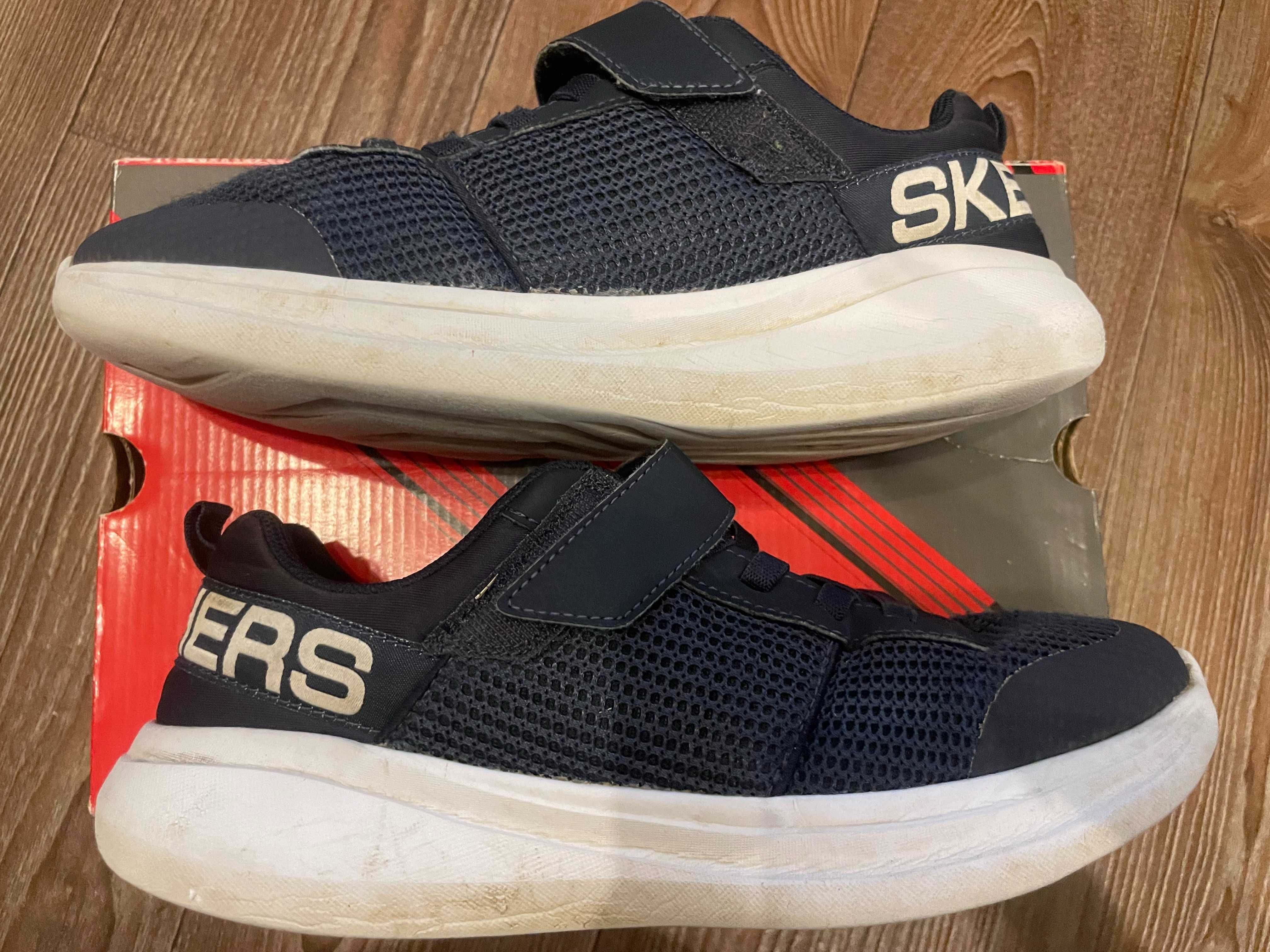 Кроссовки Skechers 39,5