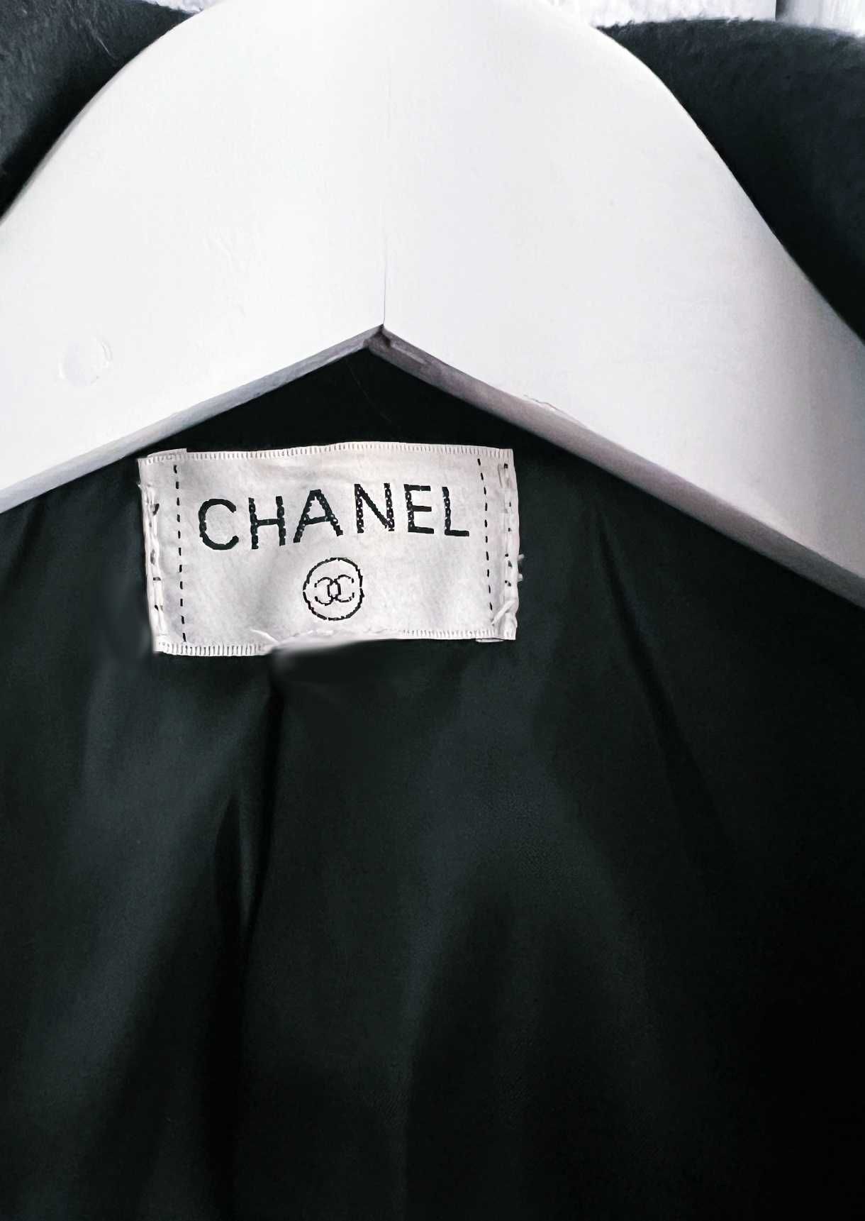 Chanel 42/ 44 Płaszczyk bez rękawów Oryginal