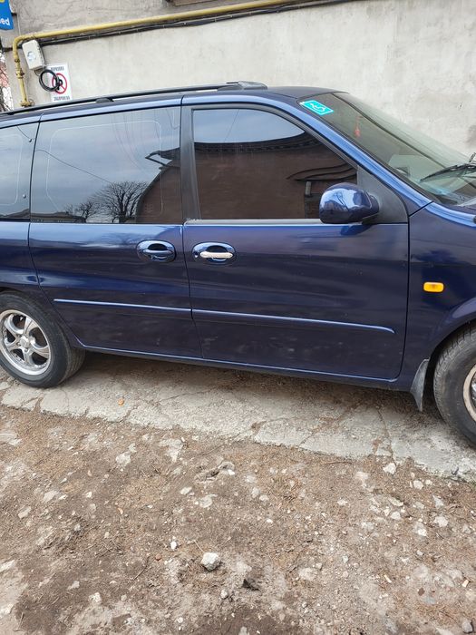 Кіа карнівал 2.9 д 2001 р.