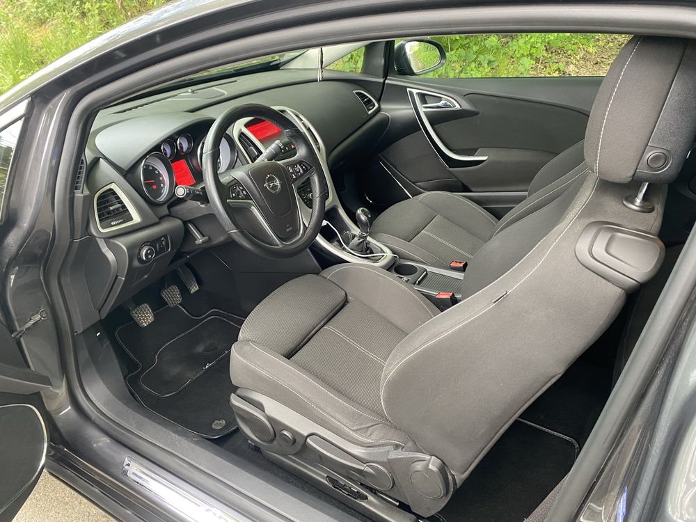 Opel astra j gtc 1.4t