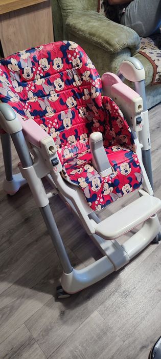 Стільчик для годування