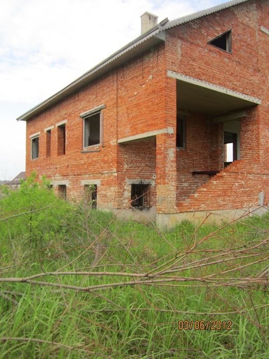 Будинок  село Угринів. Власник