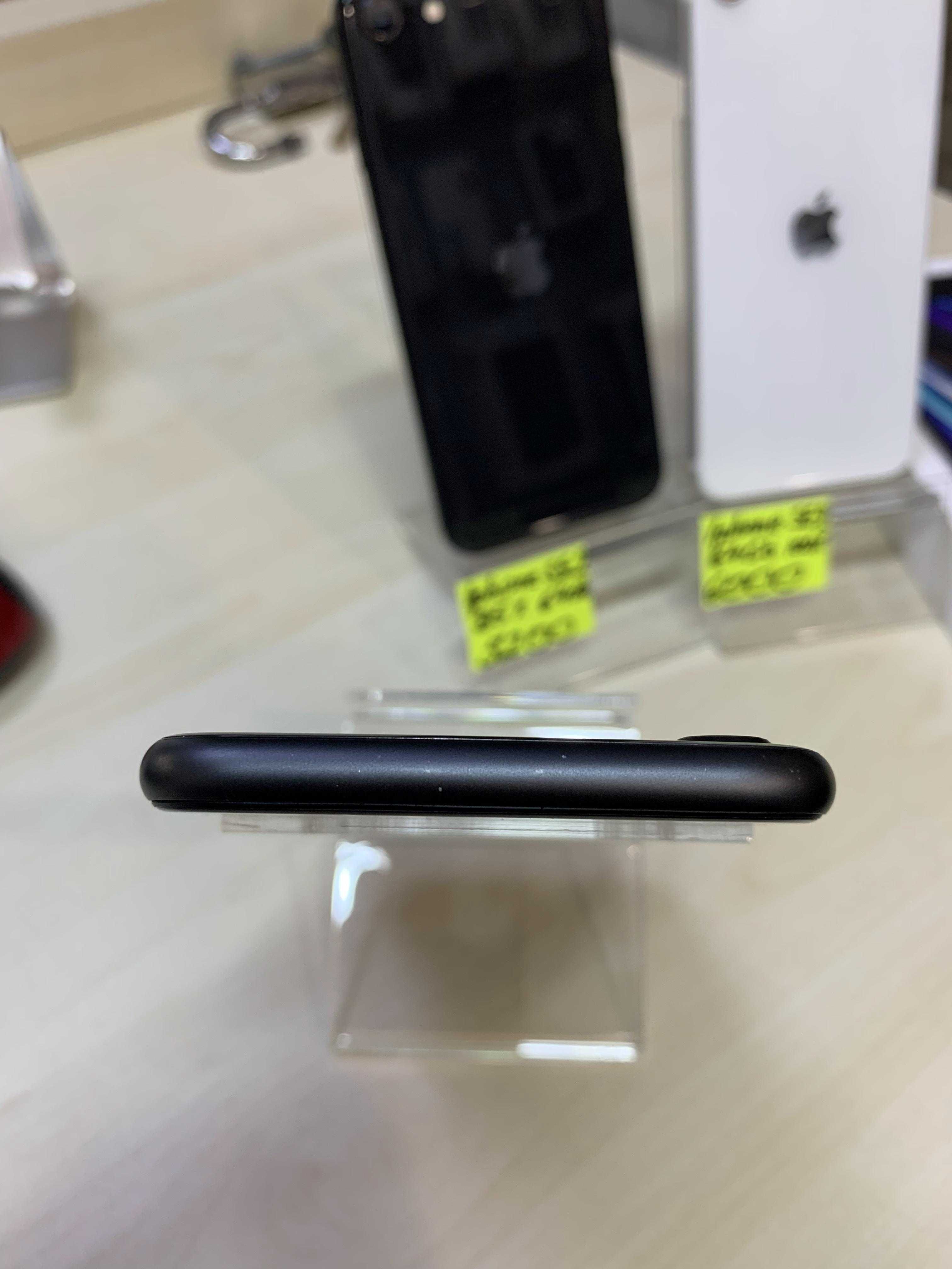 Iphone 8 64gb black+чохол зп