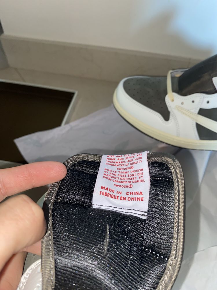 Air Jordan 1 Travis Scott reverse mocha