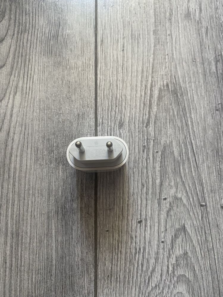 Блок Зарядки Адаптер Apple 20W USB-C Power Adapter