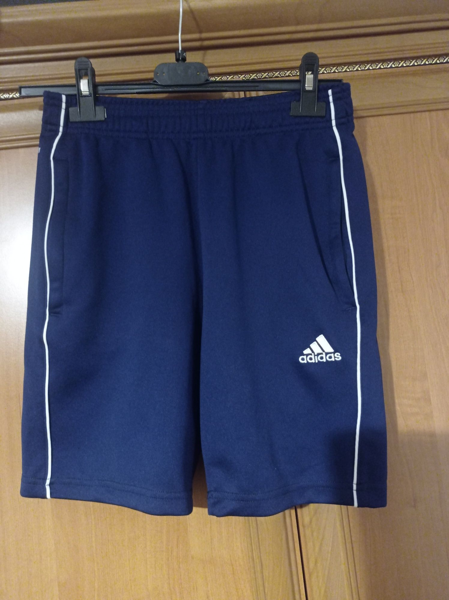 Spodenki chłopięce Adidas Aeroready 11/12 lat.