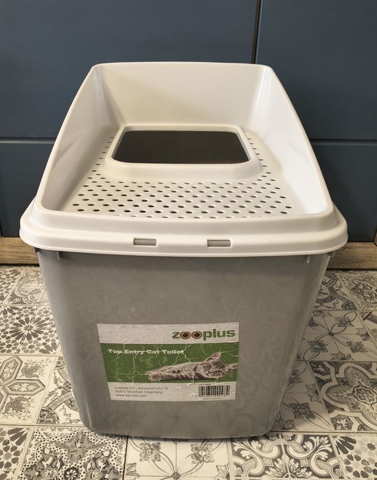 Duża kuweta dla kota wchodzona od góry