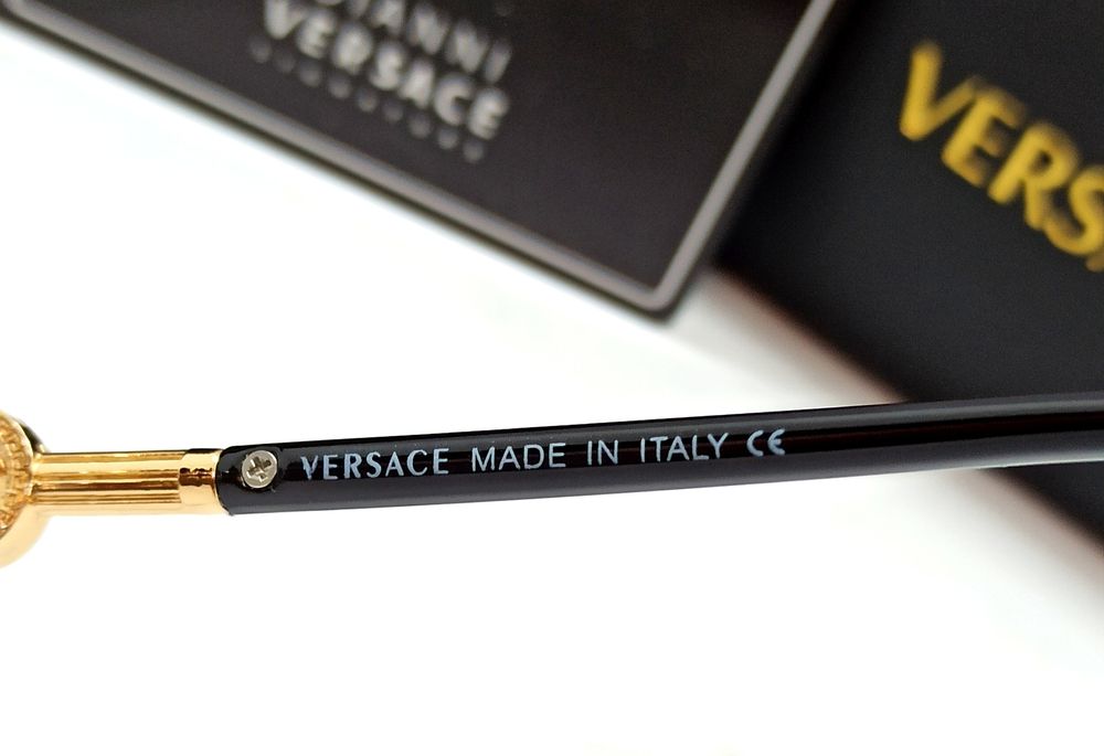 Versace очки унисекс солнцезащитные модные сине бежевые в золот метале