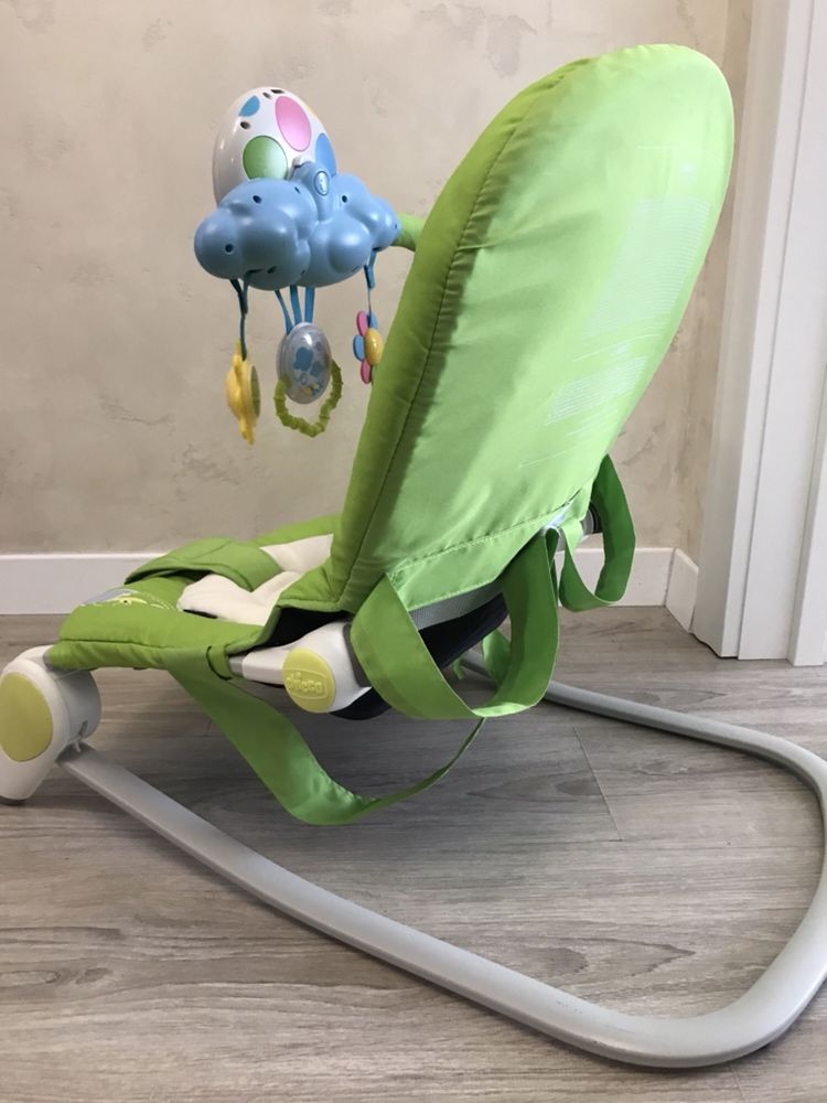 Кріселко для малюка