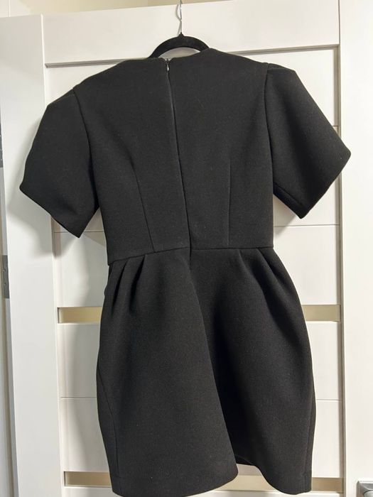 Сукня з банком на застібках