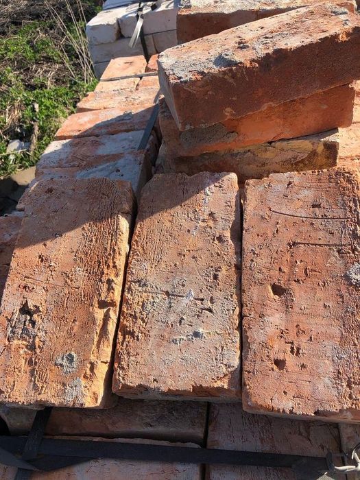 Кирпич красный, цегла и огнеупорный б/у.