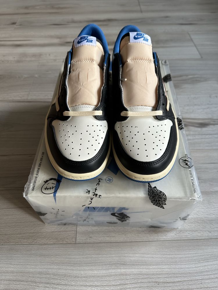 Jordan 1 x Travis Scott x Fragment