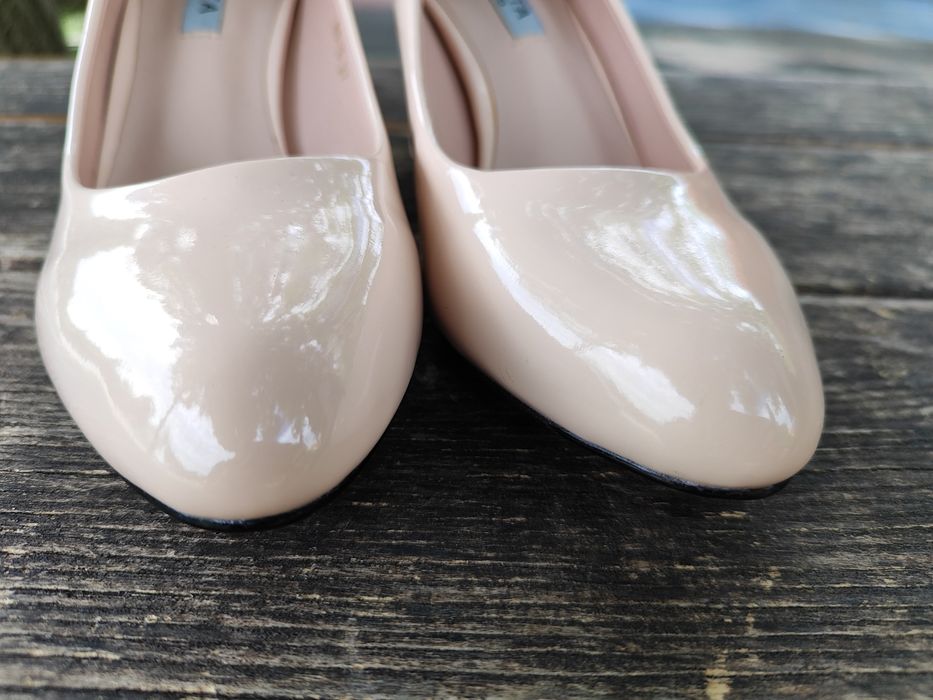 Туфли женские лаковые одеты 1 раз 36 размер