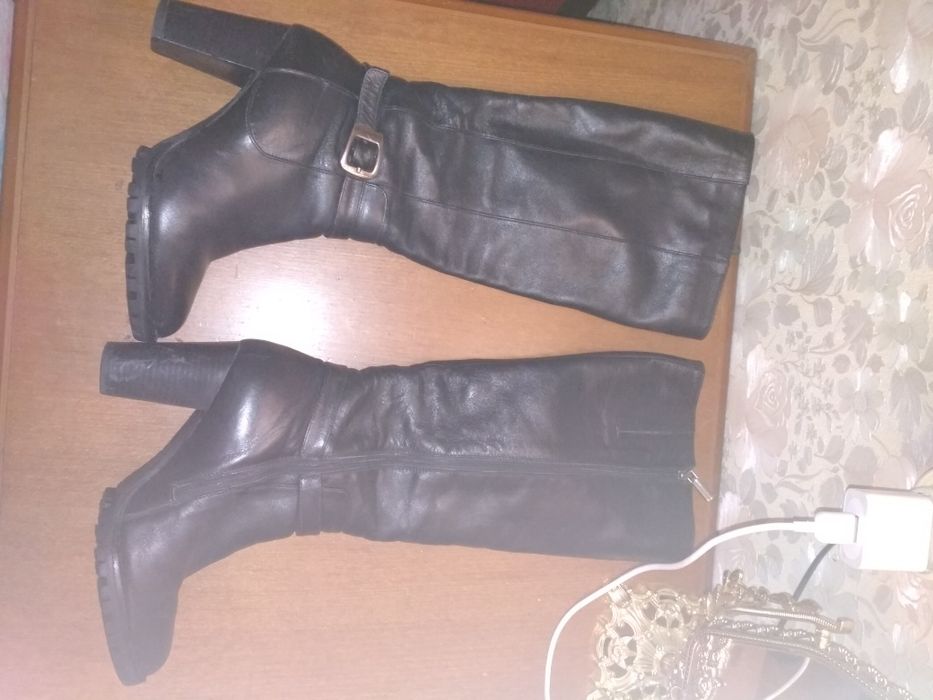 Зимние кожаные сапоги 37 размер