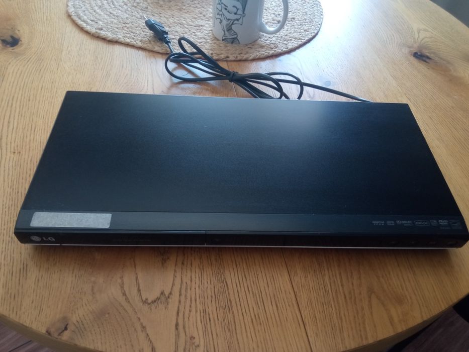 Odtwarzacz DVD/CD LG model DVX 482