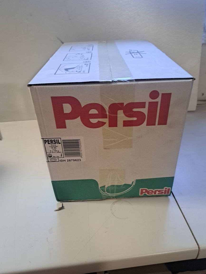 Kapsułki do prania Persil, cały karton 6 opakowań po 28szt kap.