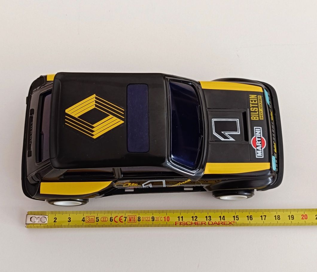 Renault 5 Turbo. Miniatura plástico a pilhas. Base para réplica