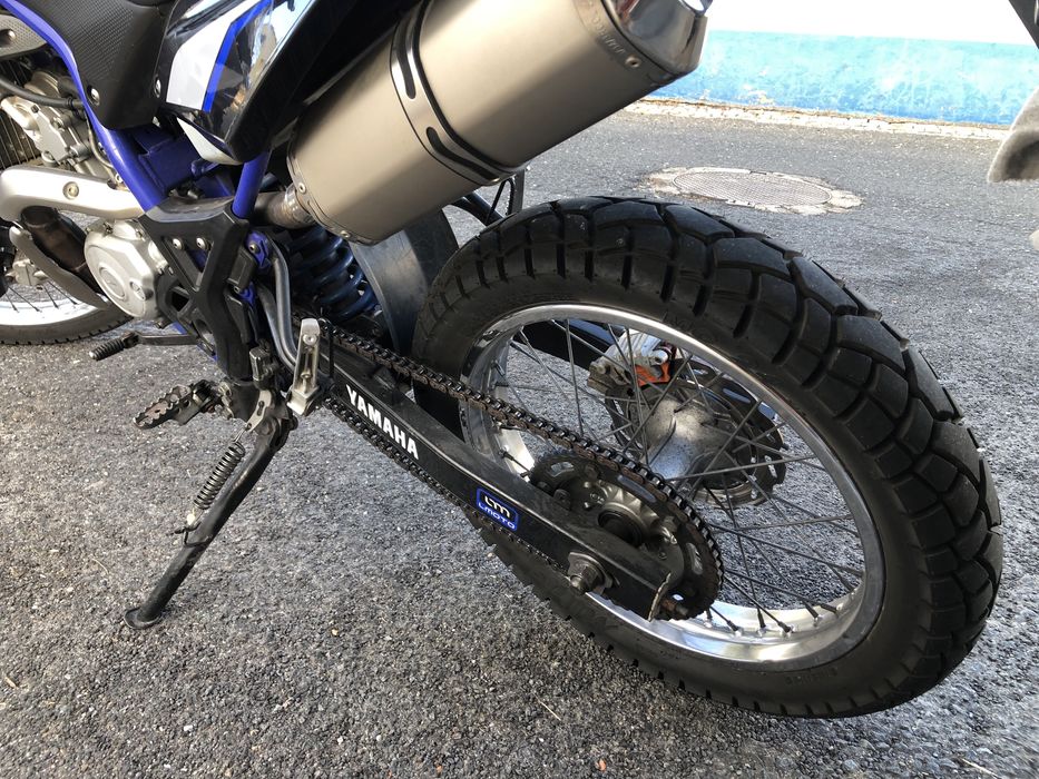 Vendo wr125r ano 2016 pode ser conduzida com carta de carro