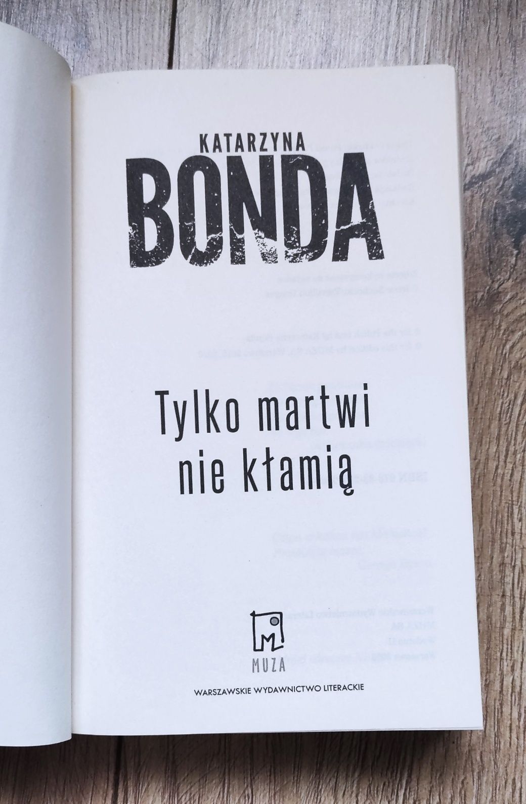 Książka Katarzyna Bonda Tylko martwi nie kłamią