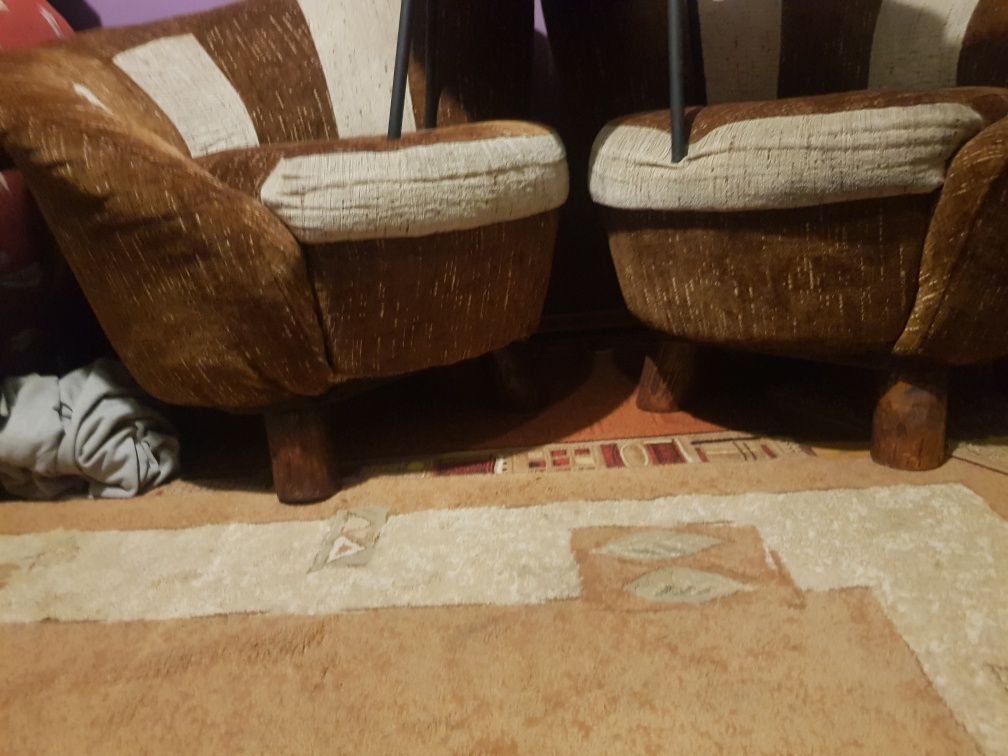 2 fotele i krzesło muszle