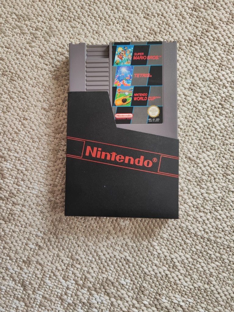 Nintendo NES com 4 Comandos + Four Play + Jogos