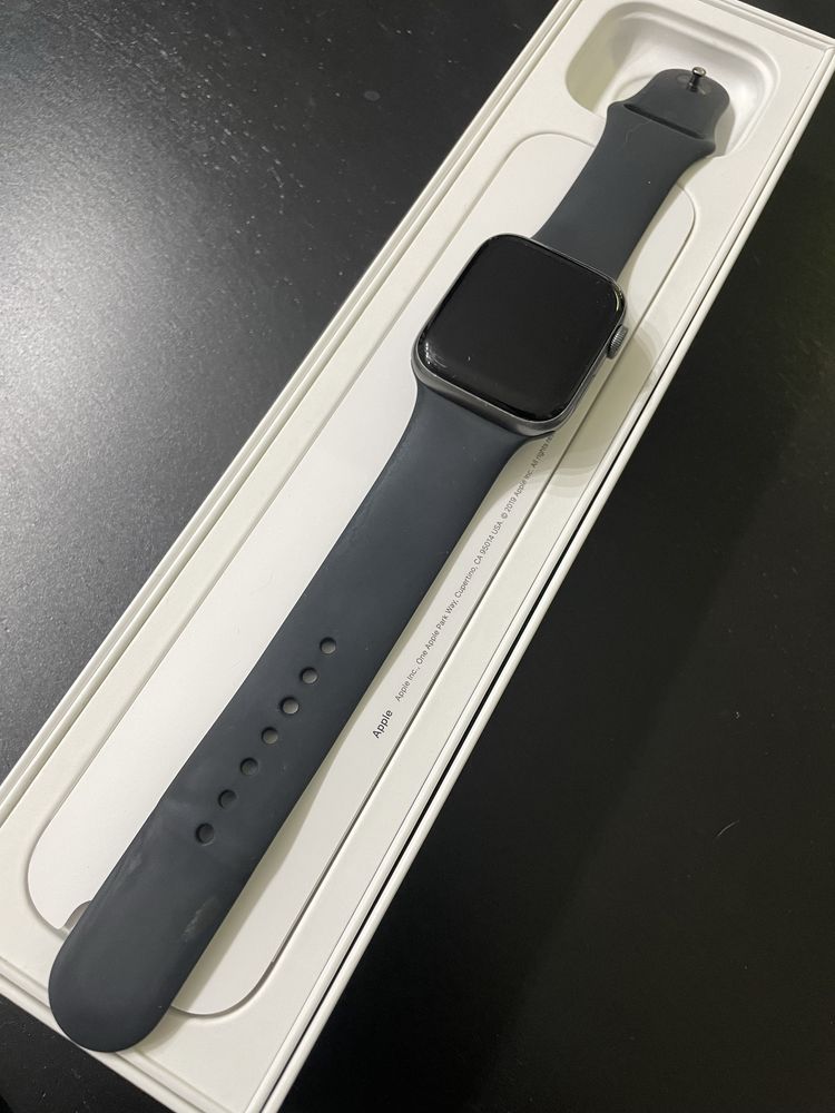 Apple Watch 5 44mm